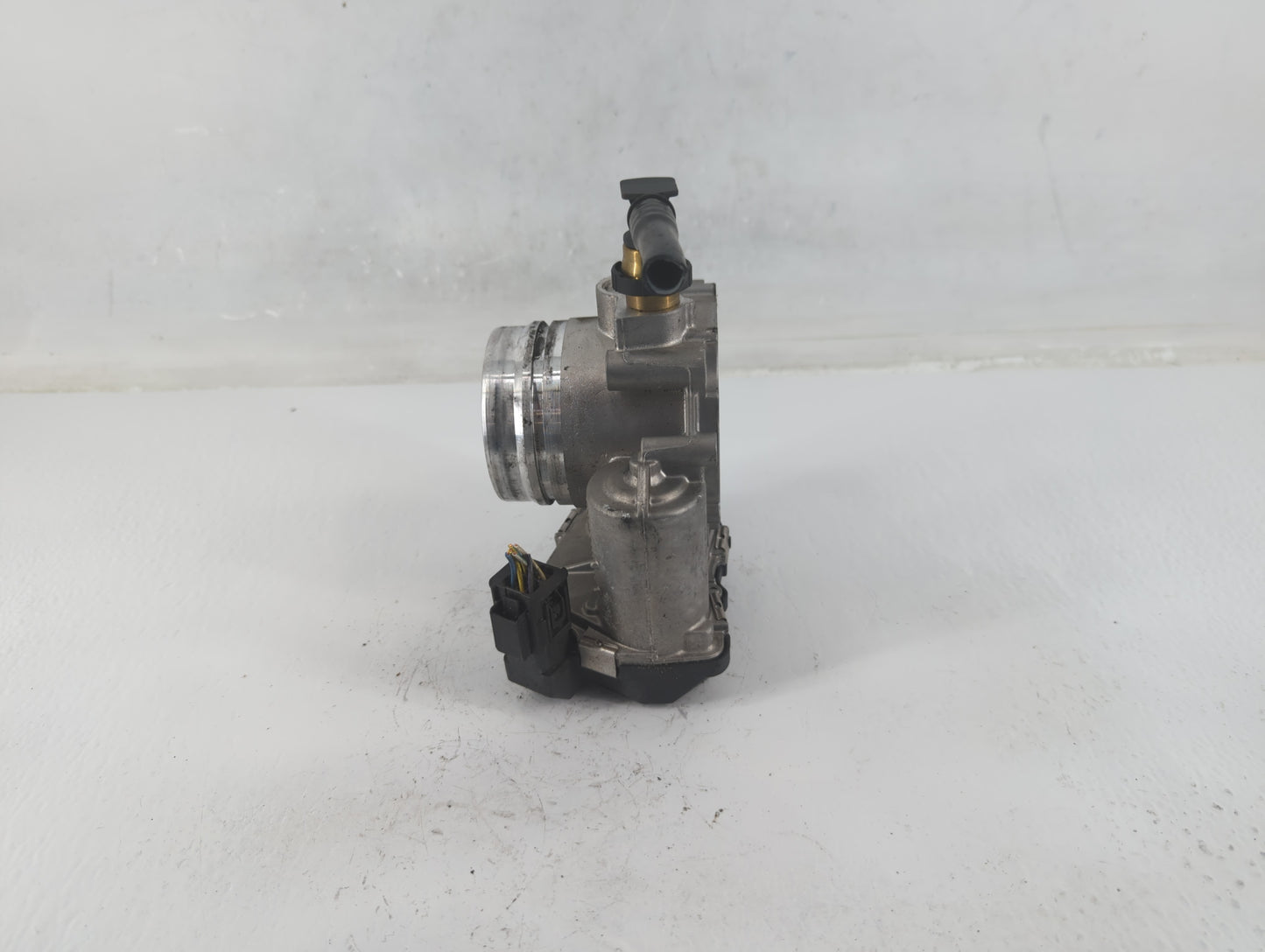 2012-2016 Bmw 328i Throttle Body P/N:A2C53355204 1354 7588625-02 Fits Fits 2012 2013 2014 2015 2016 2017 2018 OEM Used Auto 
