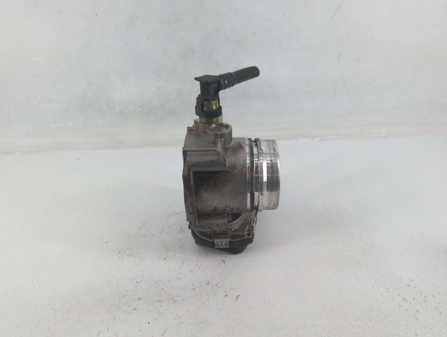 2012-2016 Bmw 328i Throttle Body P/N:A2C53355204 1354 7588625-02 Fits Fits 2012 2013 2014 2015 2016 2017 2018 OEM Used Auto 