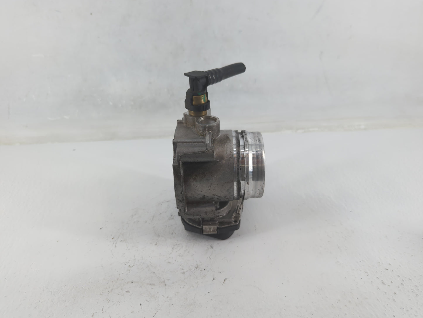 2012-2016 Bmw 328i Throttle Body P/N:A2C53355204 1354 7588625-02 Fits Fits 2012 2013 2014 2015 2016 2017 2018 OEM Used Auto 