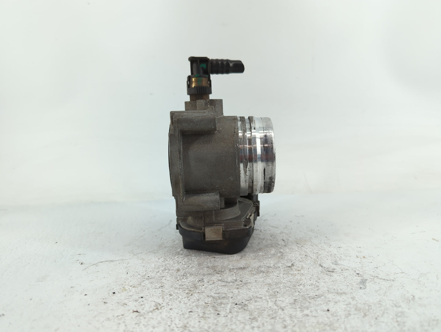 2012-2016 Bmw 328i Throttle Body P/N:A2C83786800 1354 7588625-03 Fits Fits 2012 2013 2014 2015 2016 2017 2018 OEM Used Auto 