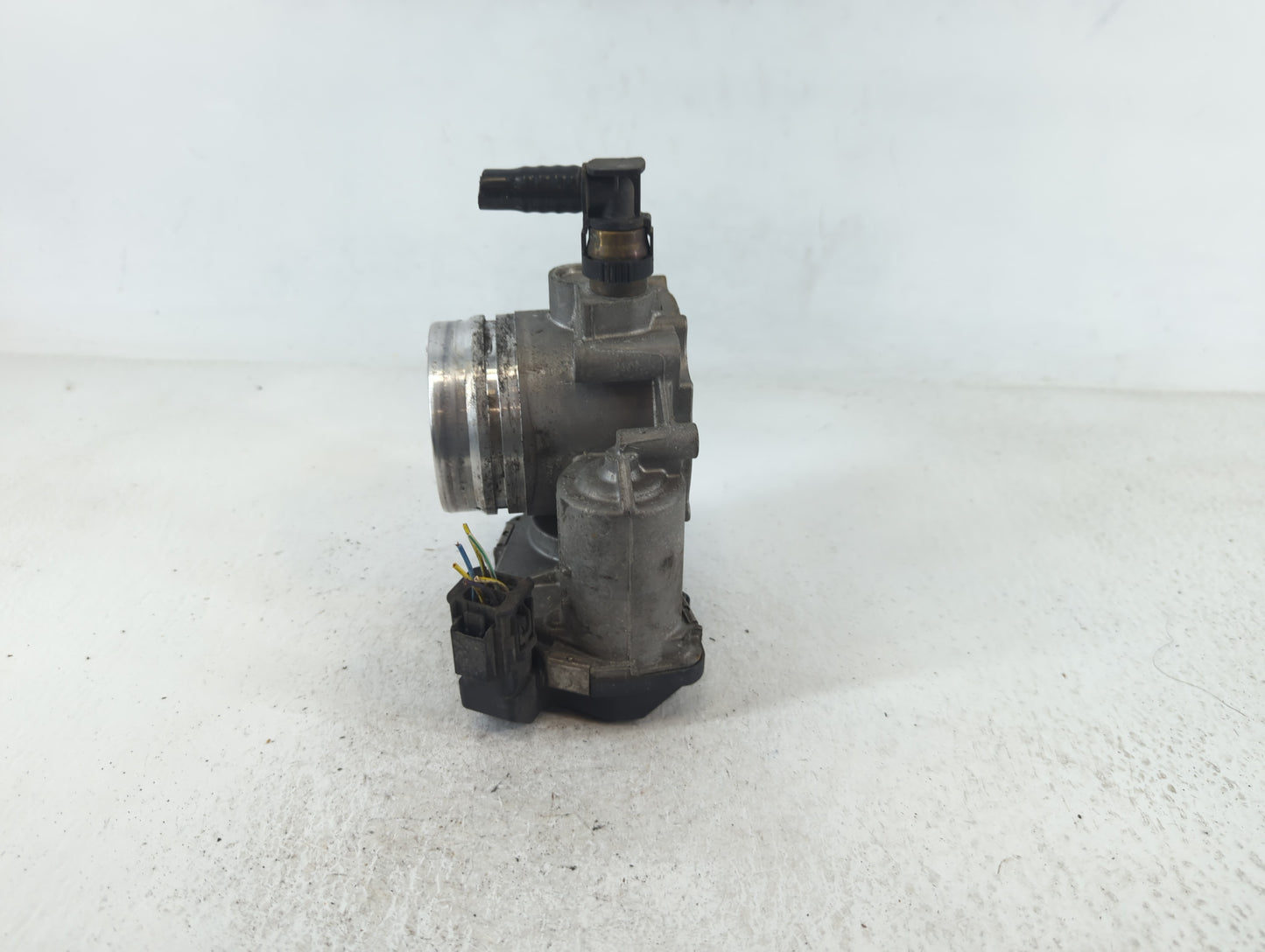 2013 Bmw 328i Throttle Body P/N:1354 7588625-02 A2C53355204 Fits OEM Used Auto Parts - Oemusedautoparts1.com