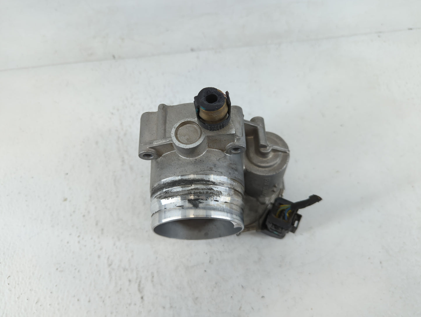 2012-2016 Bmw 328i Throttle Body P/N:1354 7588625-02 Fits Fits 2012 2013 2014 2015 2016 2017 2018 OEM Used Auto Parts - Oemu