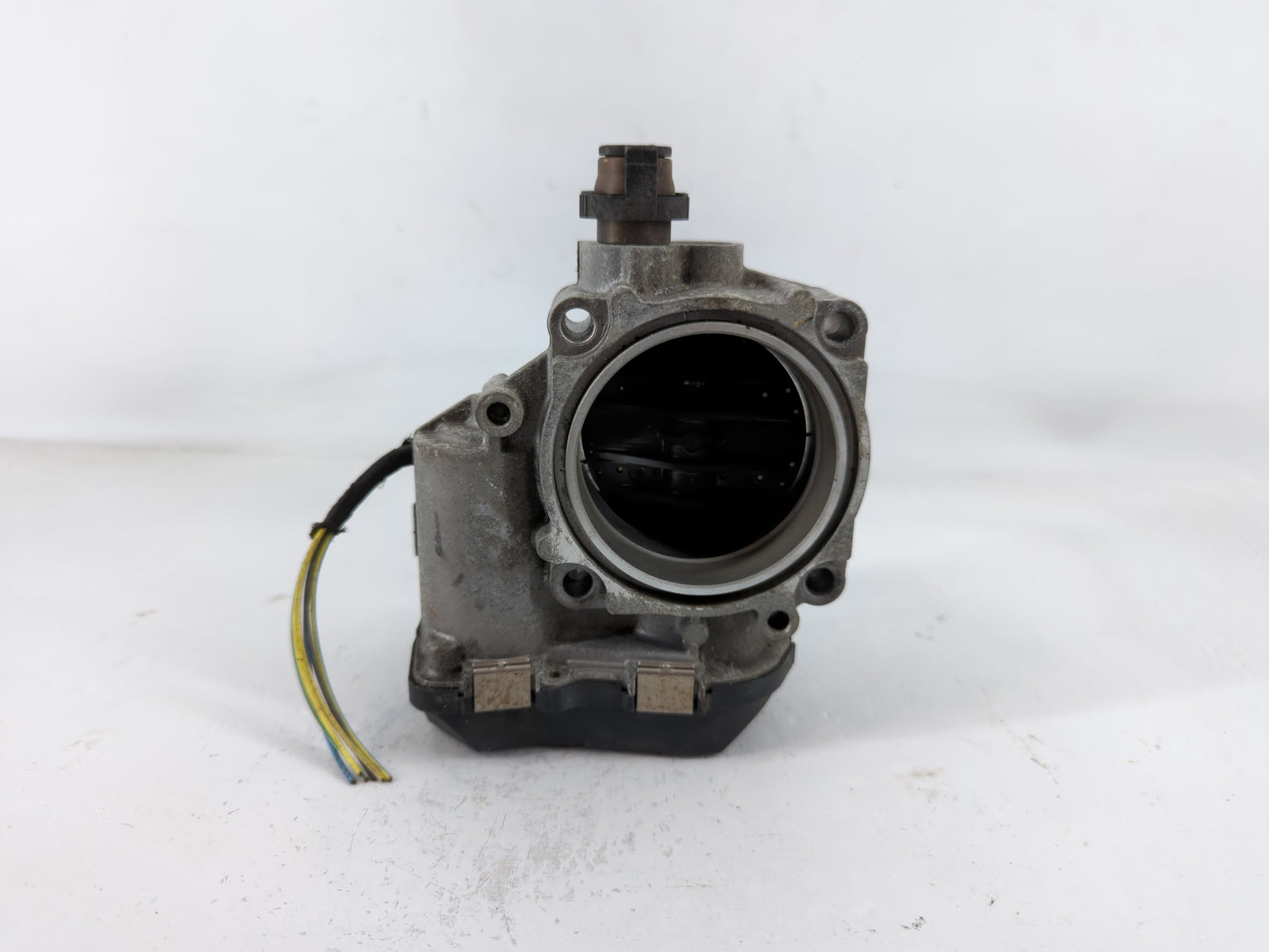 2012-2016 Bmw 328i Throttle Body P/N:A2C53355204 1354 7588625-02 Fits Fits 2012 2013 2014 2015 2016 2017 2018 OEM Used Auto 