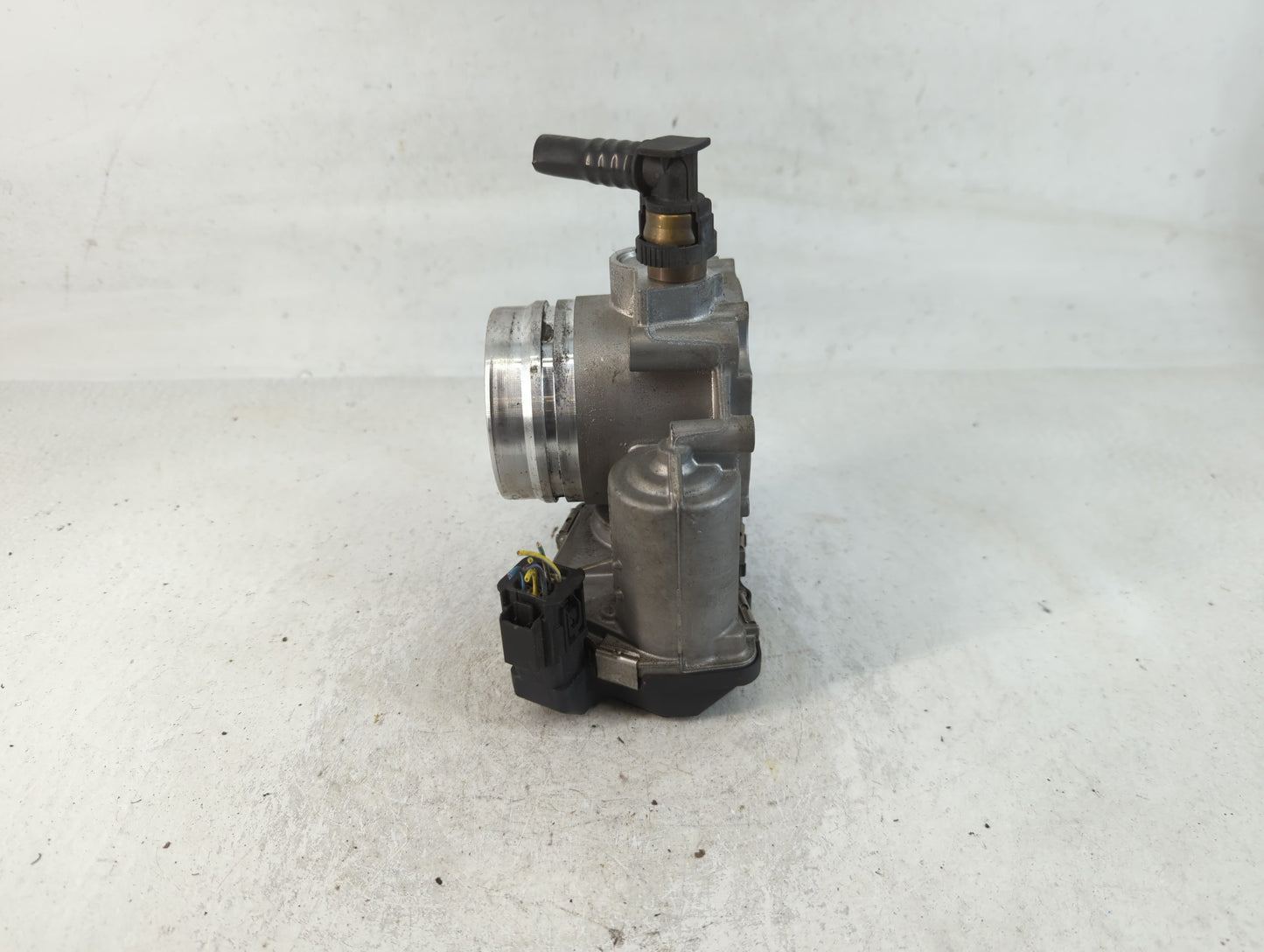 2012-2016 Bmw 328i Throttle Body P/N:A2C53355204 1354 7588625-02 Fits Fits 2012 2013 2014 2015 2016 2017 2018 OEM Used Auto 
