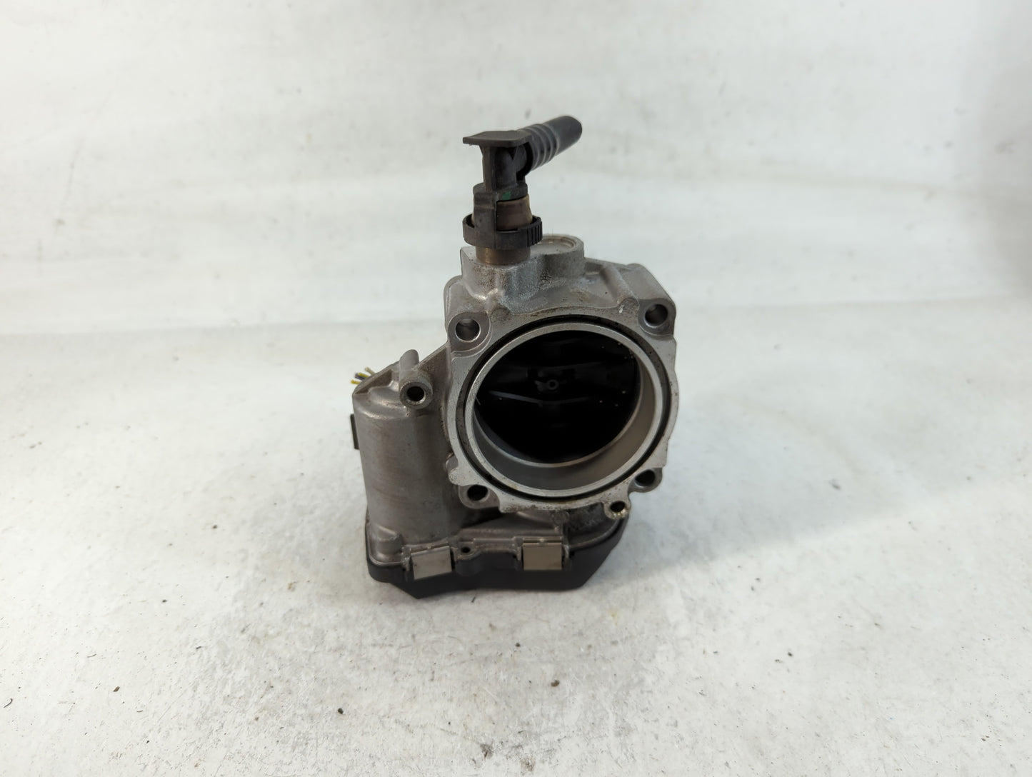2012-2016 Bmw 328i Throttle Body P/N:A2C53355204 1354 7588625-02 Fits Fits 2012 2013 2014 2015 2016 2017 2018 OEM Used Auto 