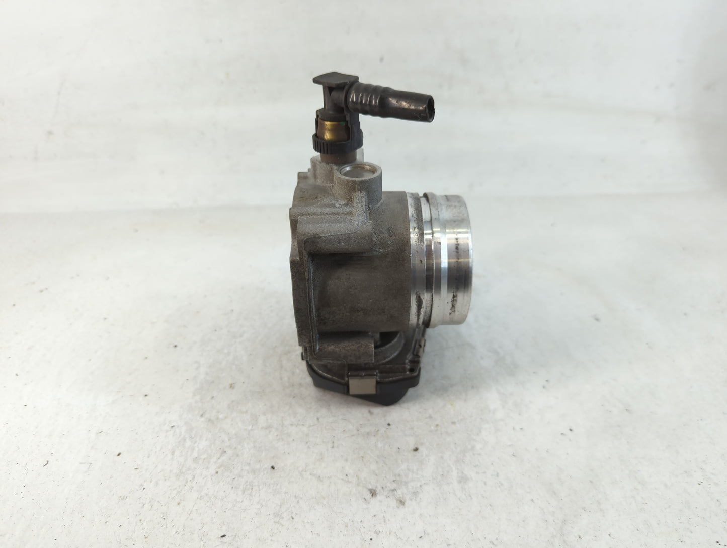 2012-2016 Bmw 328i Throttle Body P/N:A2C53355204 1354 7588625-02 Fits Fits 2012 2013 2014 2015 2016 2017 2018 OEM Used Auto 