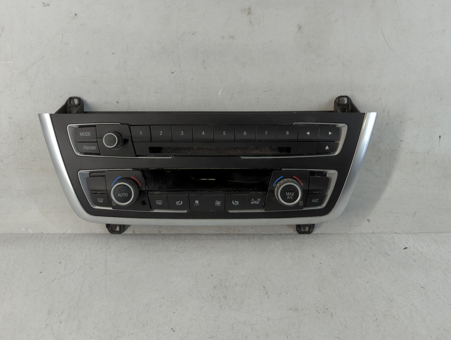 2011-2013 Bmw 328i Climate Control Module Temperature AC/Heater Replacement P/N:173 138 10 Fits Fits 2011 2012 2013 OEM Used
