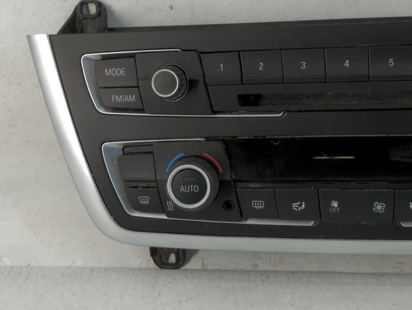 2011-2013 Bmw 328i Climate Control Module Temperature AC/Heater Replacement P/N:173 138 10 Fits Fits 2011 2012 2013 OEM Used