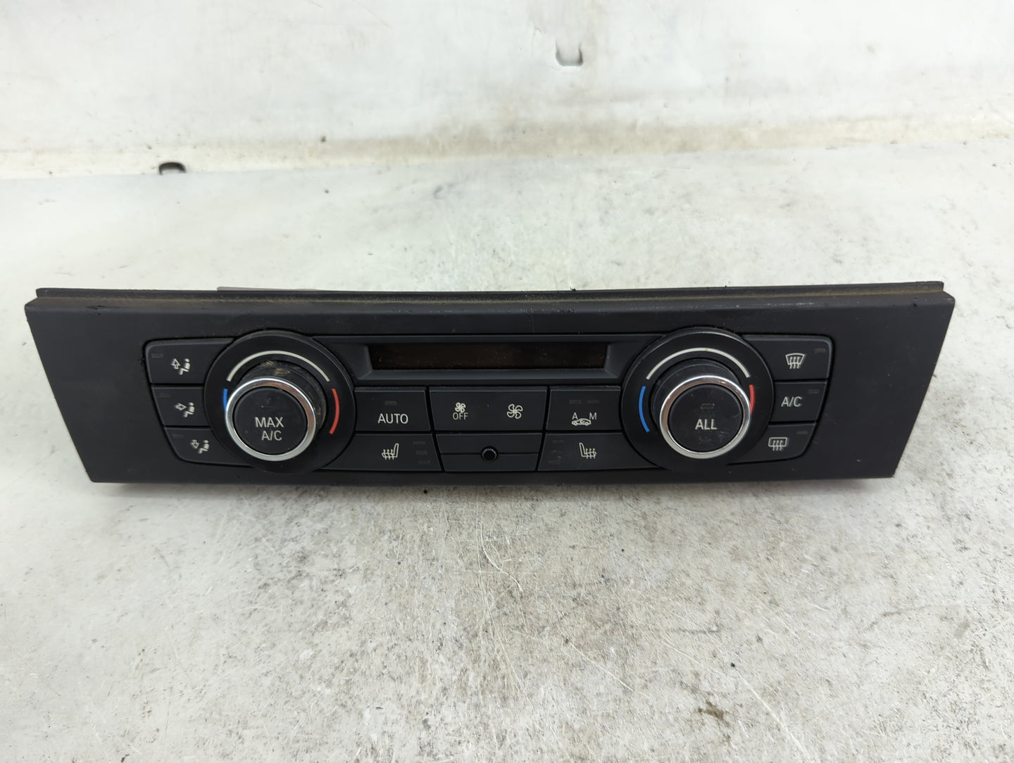 2011-2013 Bmw 335 Climate Control Module Temperature AC/Heater Replacement P/N:W G619.1 12201 6170 Fits Fits 2011 2012 2013 