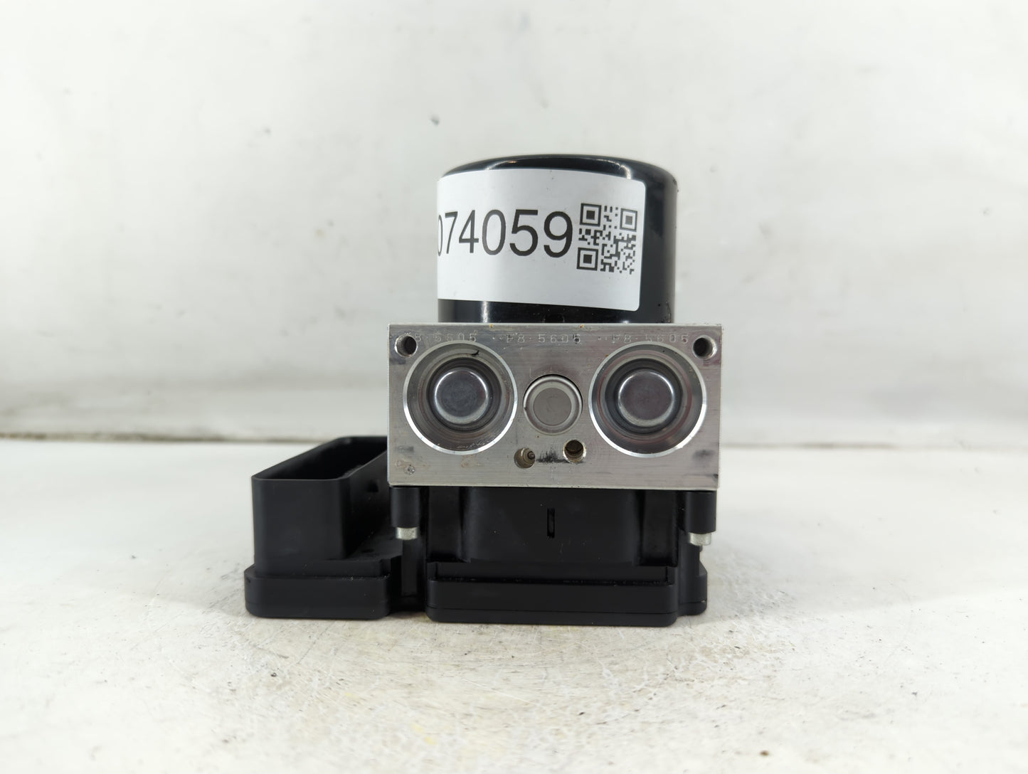 2012-2013 Bmw 335i ABS Pump Control Module Replacement P/N:3451-6860730-01 Fits Fits 2012 2013 OEM Used Auto Parts - Oemused