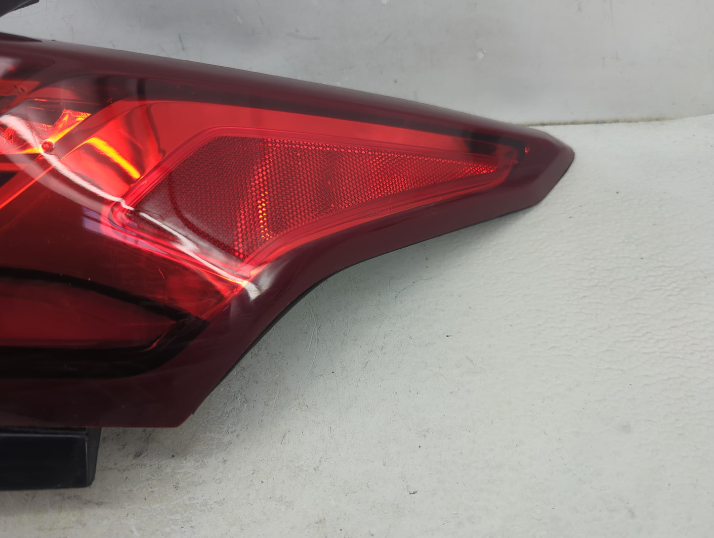 2012-2015 Bmw 335i Tail Light Assembly Passenger Right OEM P/N:079644747 84618032 Fits Fits 2012 2013 2014 2015 OEM Used Aut