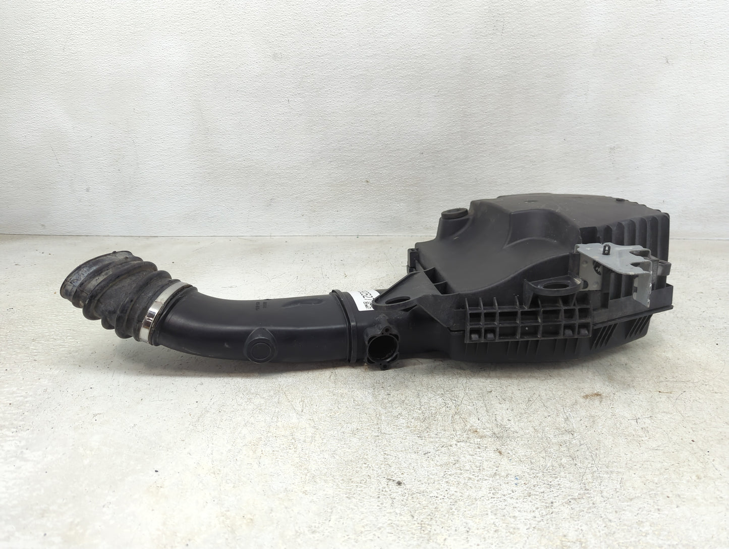 2011-2013 Bmw 335i Air Cleaner Intake-duct Hose Tube - Oemusedautoparts1.com