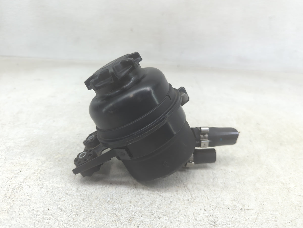2013 Bmw 335i Fuel Vapor Charcoal Canister - Oemusedautoparts1.com