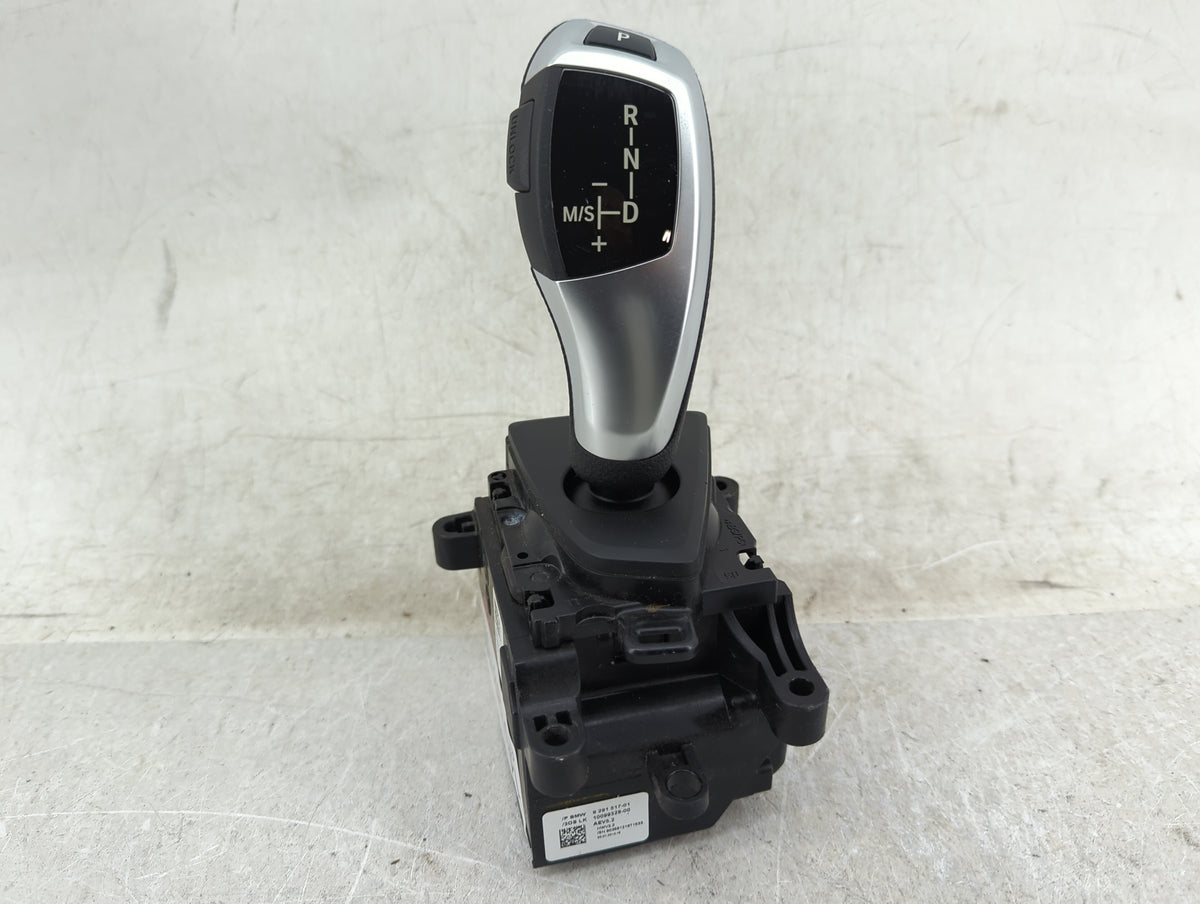 2013 Bmw 335i Floor Console Assembly Shifter - Oemusedautoparts1.com