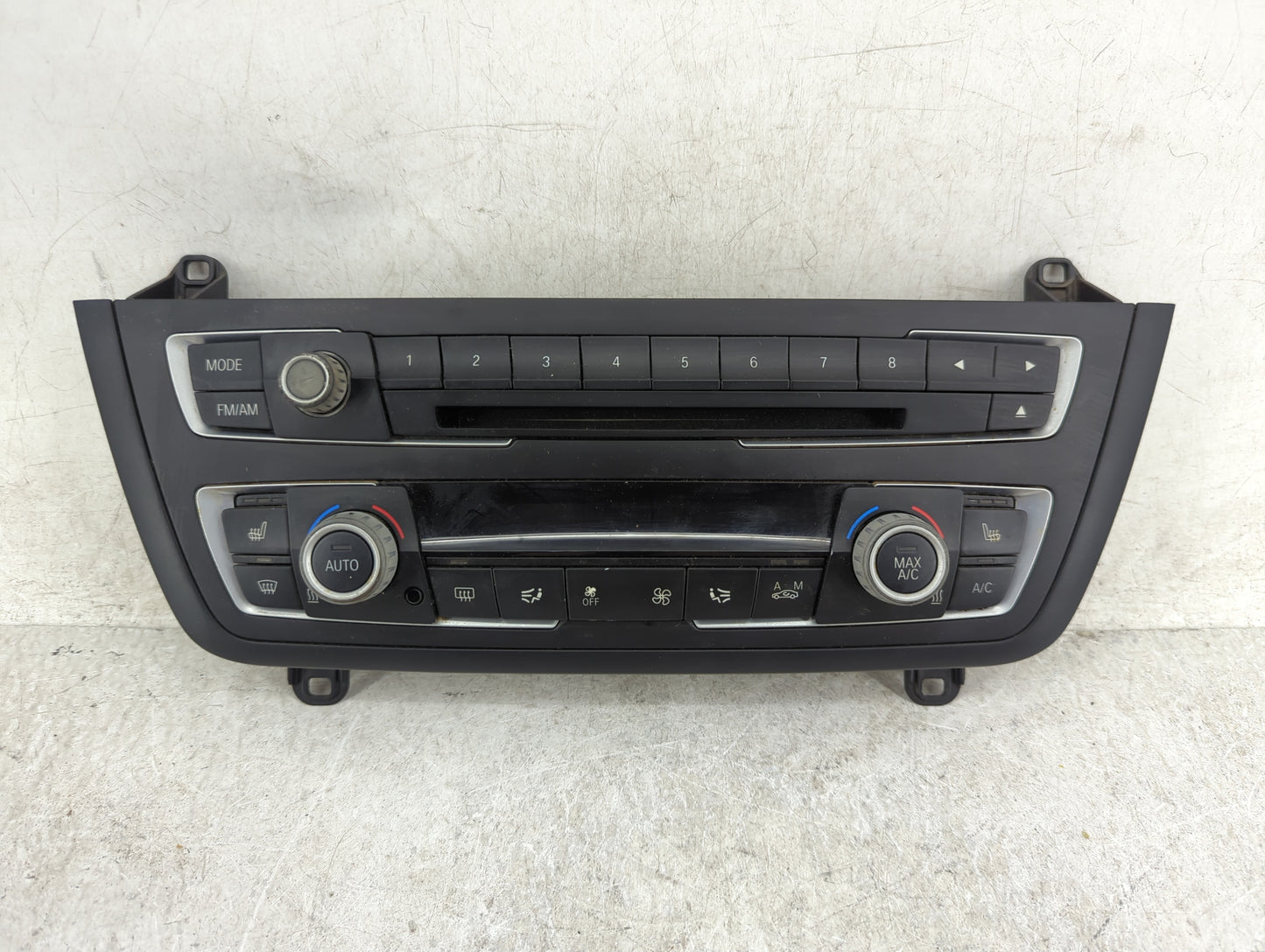 2012-2014 Bmw 335i Climate Control Module Temperature AC/Heater Replacement P/N:9261103-02 Fits Fits 2012 2013 2014 OEM Used