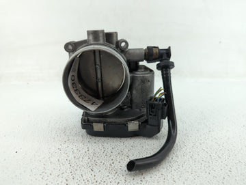 2011-2015 Bmw 335i Throttle Body P/N:1354 7597871-01 1354 7597871-03 Fits OEM Used Auto Parts - Oemusedautoparts1.com