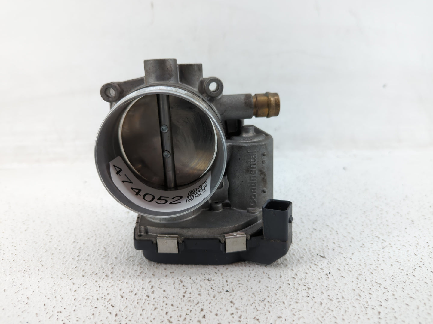 2011-2015 Bmw 335i Throttle Body P/N:1354 7597871-01 1354 7597871-03 Fits OEM Used Auto Parts - Oemusedautoparts1.com