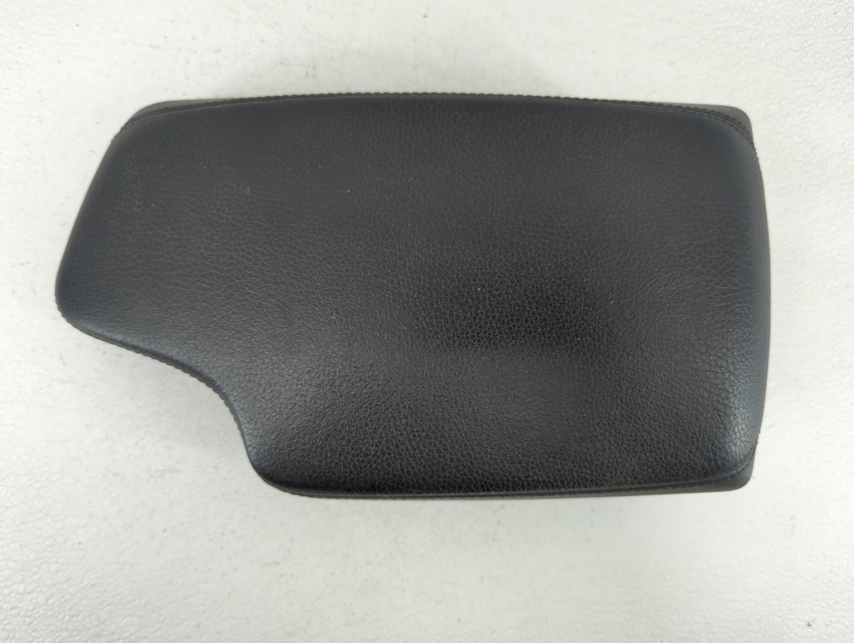 2013 Bmw 335i Center Console Armrest Cover Lid Black - Oemusedautoparts1.com