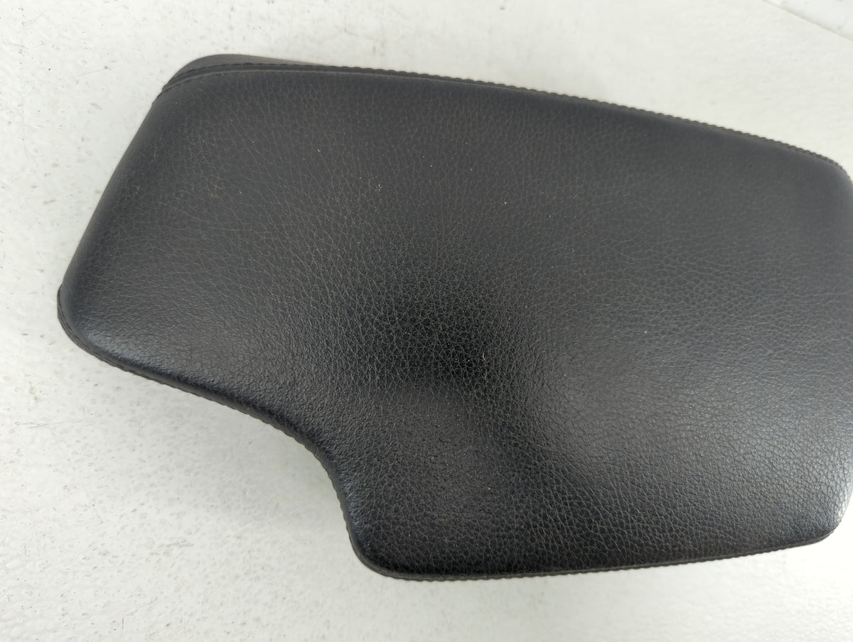 2013 Bmw 335i Center Console Armrest Cover Lid Black - Oemusedautoparts1.com