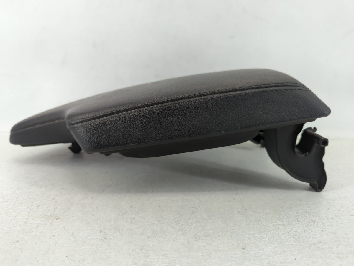 2013 Bmw 335i Center Console Armrest Cover Lid Black - Oemusedautoparts1.com
