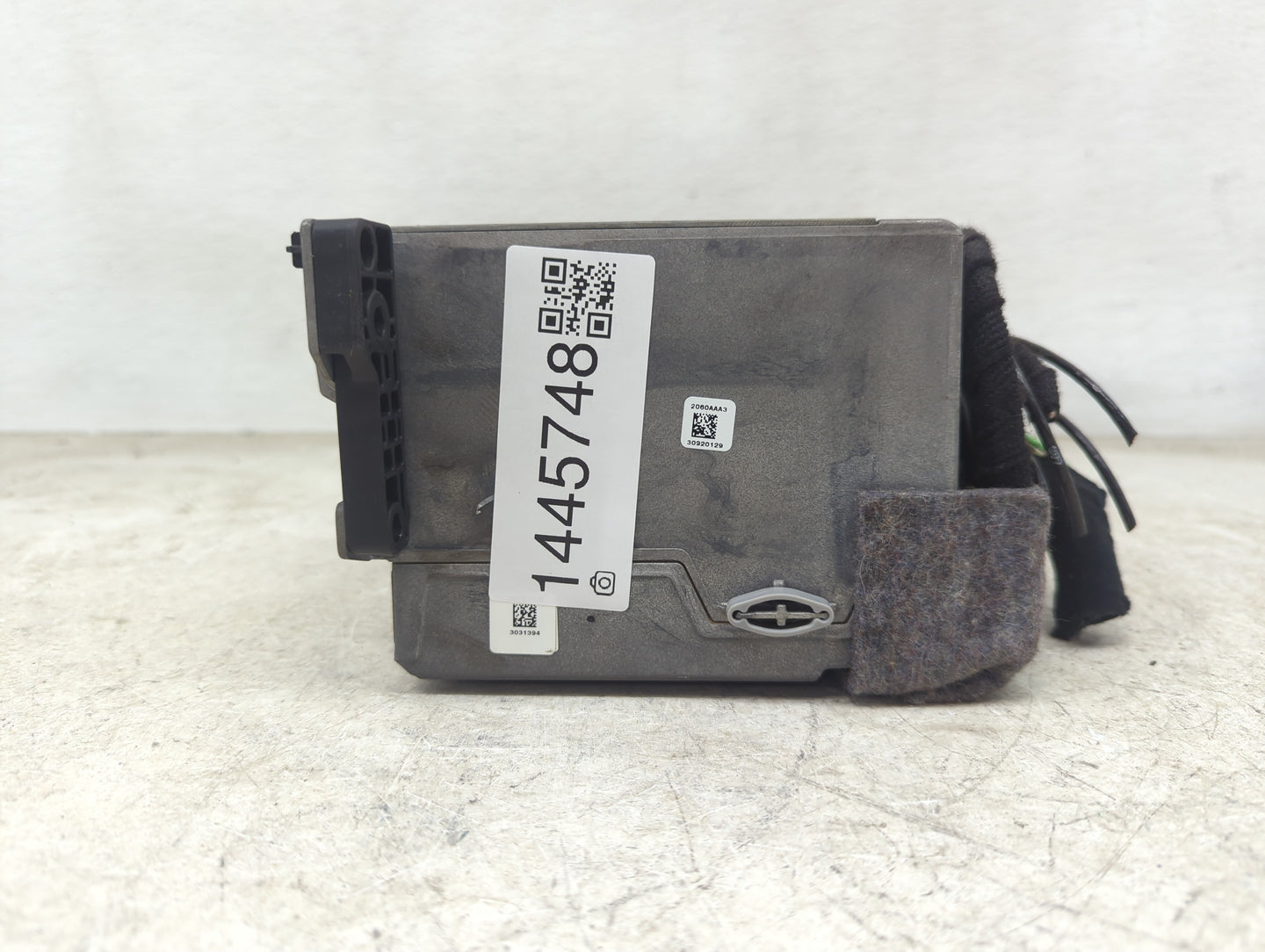 2013-2014 Bmw 528 Radio AM FM Cd Player Receiver Replacement P/N:HB8073 9311104001 Fits Fits 2013 2014 2015 OEM Used Auto Pa