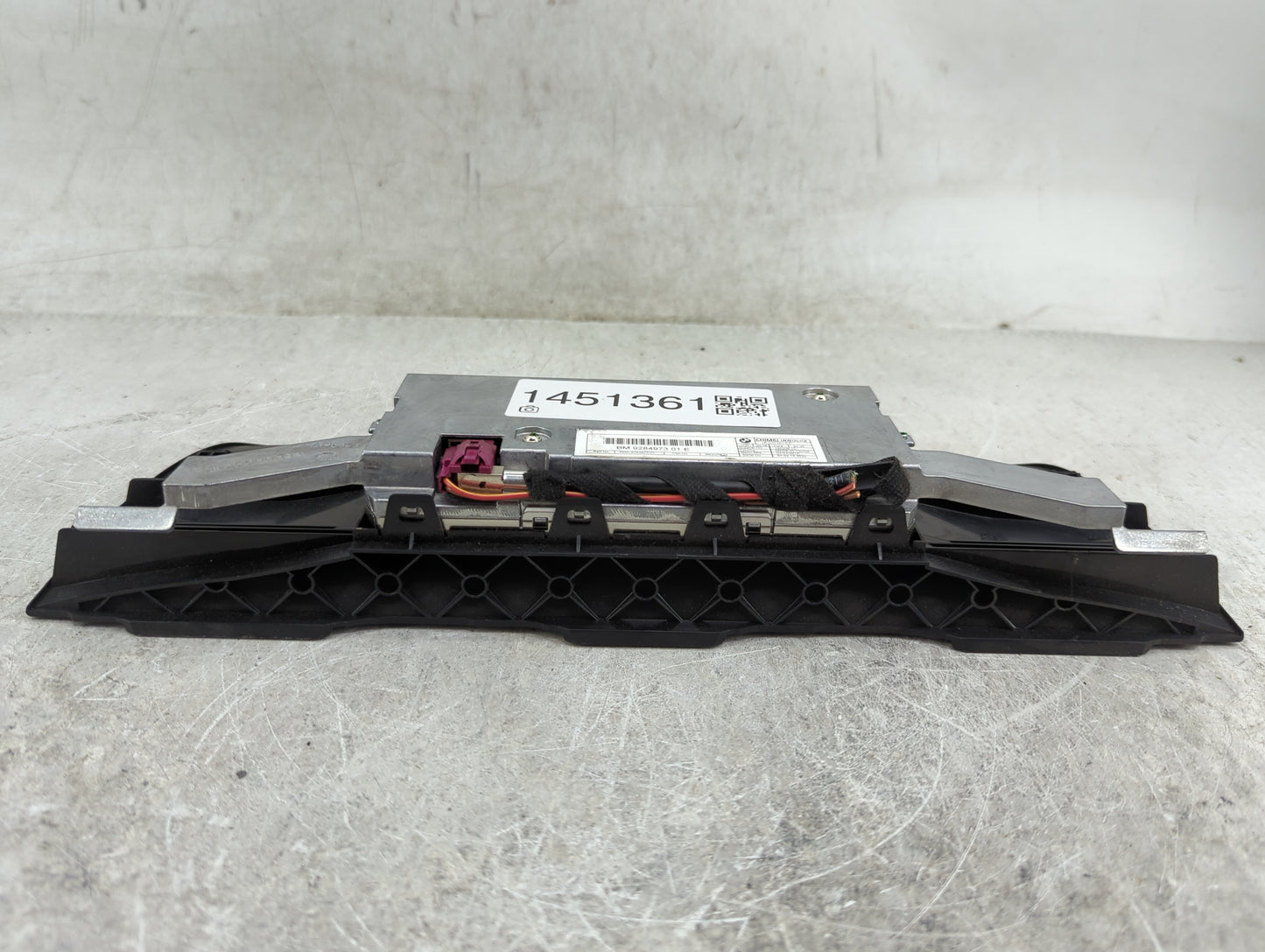 Bmw 528 Information Display Screen - Oemusedautoparts1.com