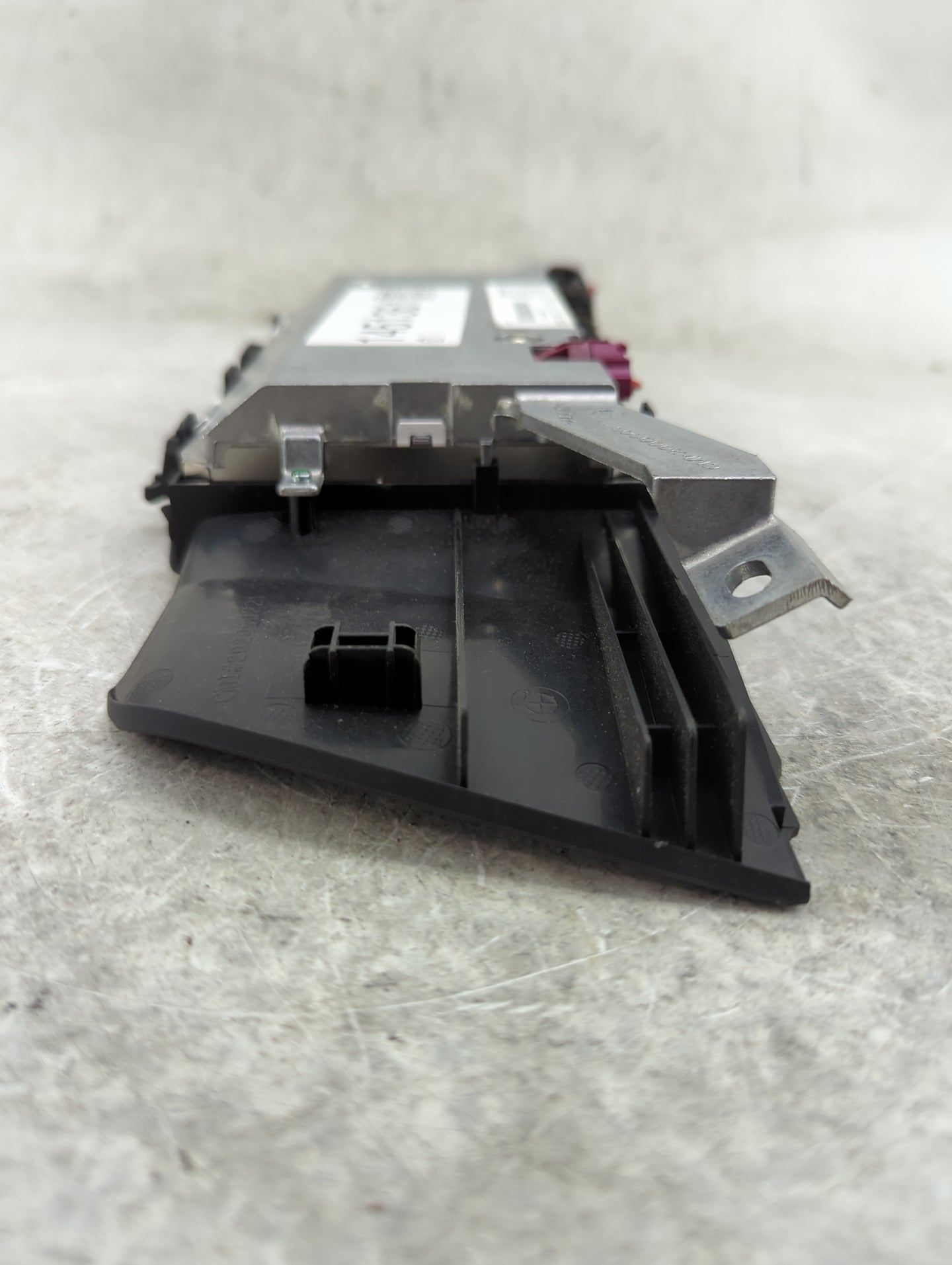 Bmw 528 Information Display Screen - Oemusedautoparts1.com