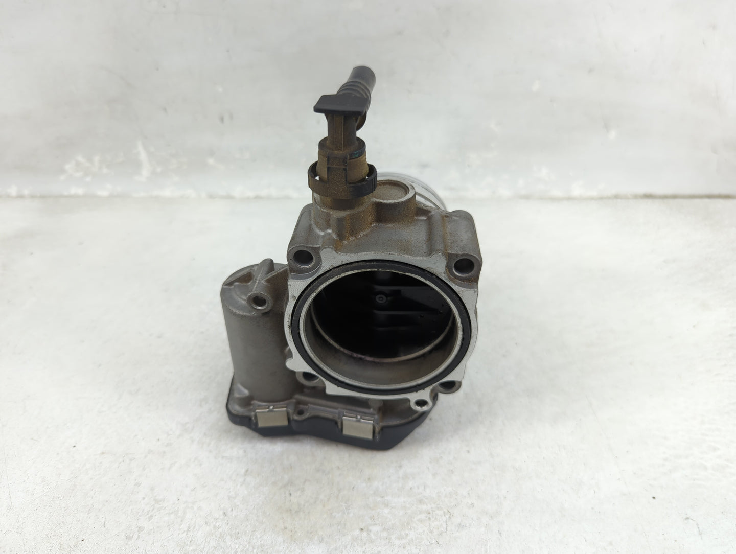 2012-2016 Bmw 528 Throttle Body P/N:13547588625-02 A2C53355204 Fits Fits 2012 2013 2014 2015 2016 2017 2018 OEM Used Auto Pa