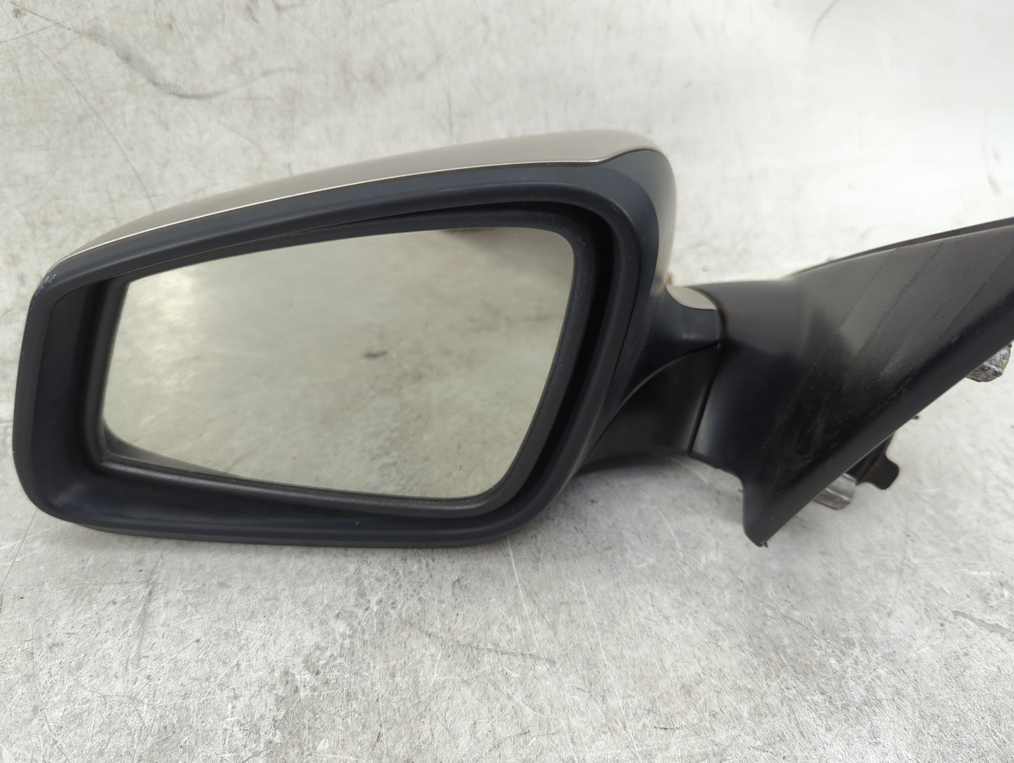 2012-2013 Bmw 528 Driver Side View Mirror - Left Door Mirror OEM Used - Oemusedautoparts1.com