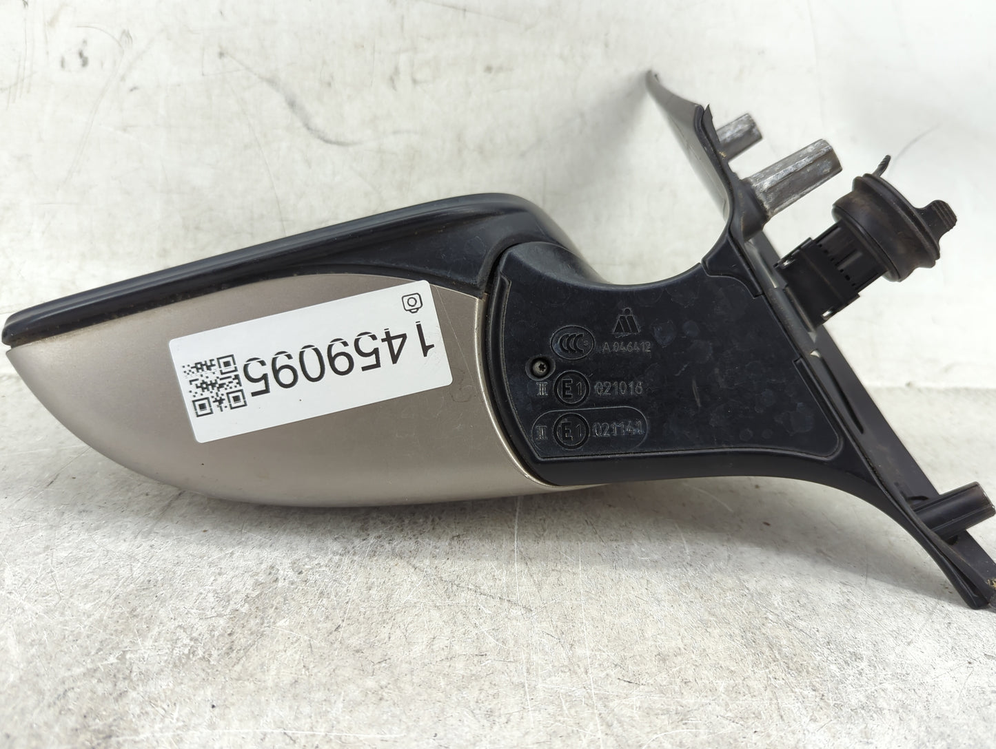 2012-2013 Bmw 528 Driver Side View Mirror - Left Door Mirror OEM Used - Oemusedautoparts1.com