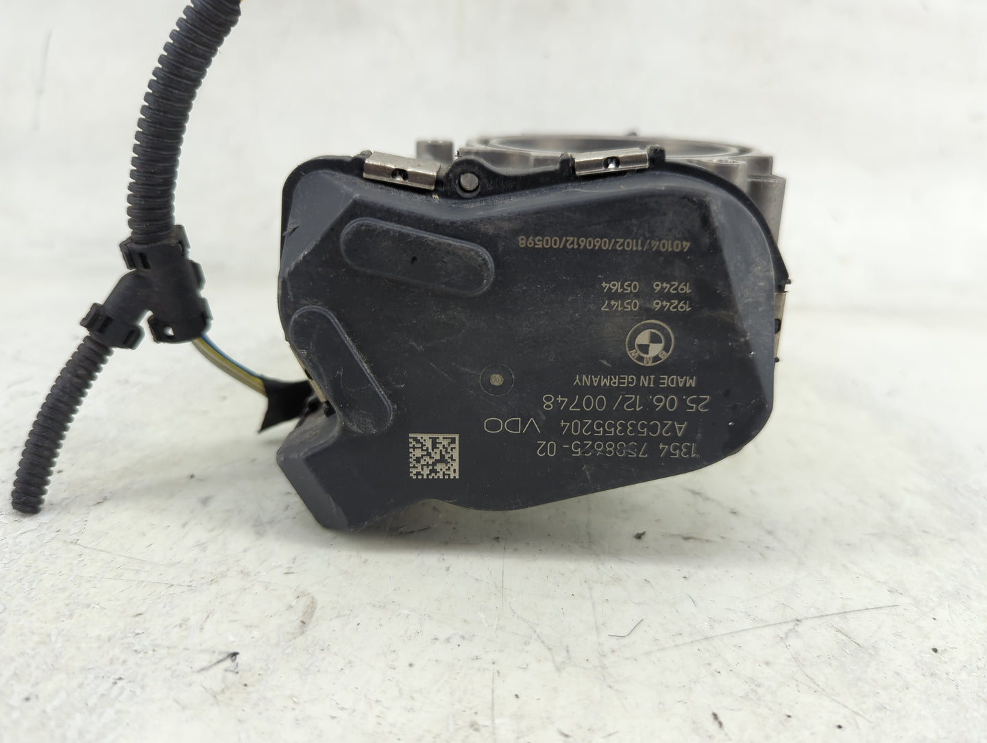 2012-2016 Bmw 528 Throttle Body P/N:1354 7538625-02 A2C53355204 Fits Fits 2012 2013 2014 2015 2016 2017 2018 OEM Used Auto P