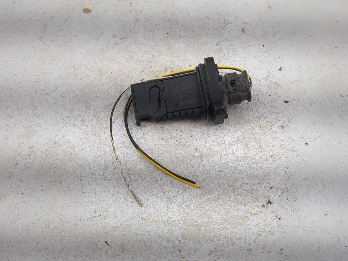 Bmw 528 Mass Air Flow Meter Maf 1499941 - Oemusedautoparts1.com