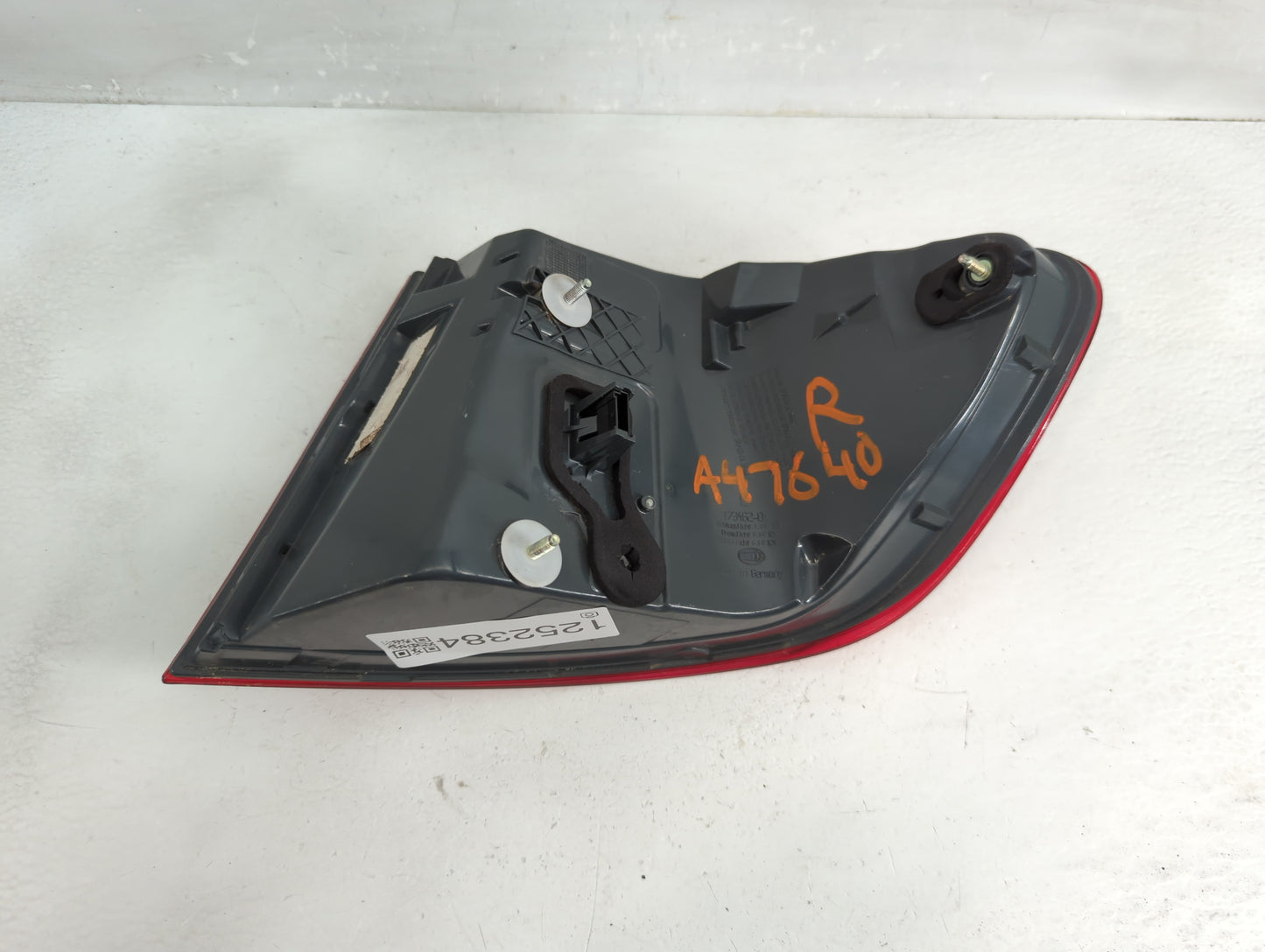 2011-2013 Bmw 528i Tail Light Assembly Driver Left OEM P/N:173462-01 Fits Fits 2011 2012 2013 OEM Used Auto Parts - Oemuseda