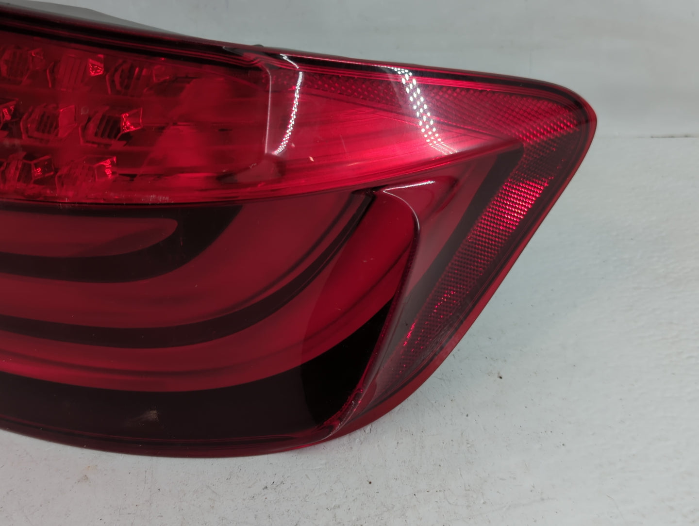 2011-2013 Bmw 528i Tail Light Assembly Passenger Right OEM P/N:173462-02 Fits Fits 2011 2012 2013 OEM Used Auto Parts - Oemu