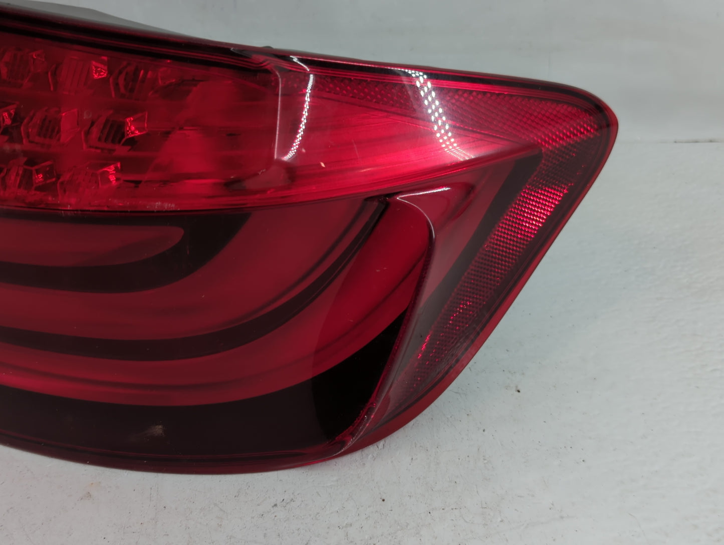 2011-2013 Bmw 528i Tail Light Assembly Passenger Right OEM P/N:173462-02 Fits Fits 2011 2012 2013 OEM Used Auto Parts - Oemu