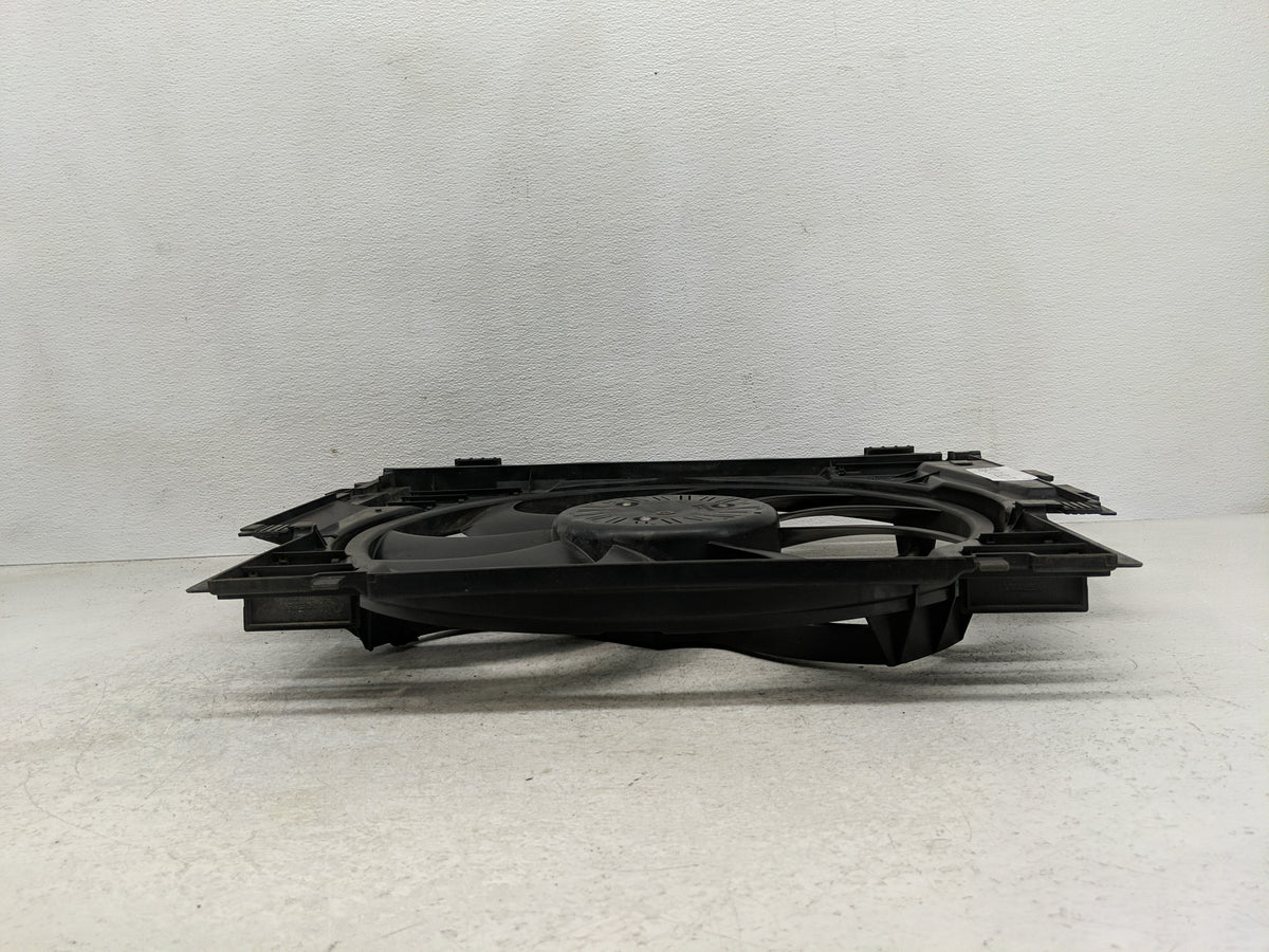 2012-2016 Bmw 528i Electric Radiator Cooling Fan Motor Assembly P/N:17418642161 Fits Fits 2012 2013 2014 2015 2016 OEM Used 