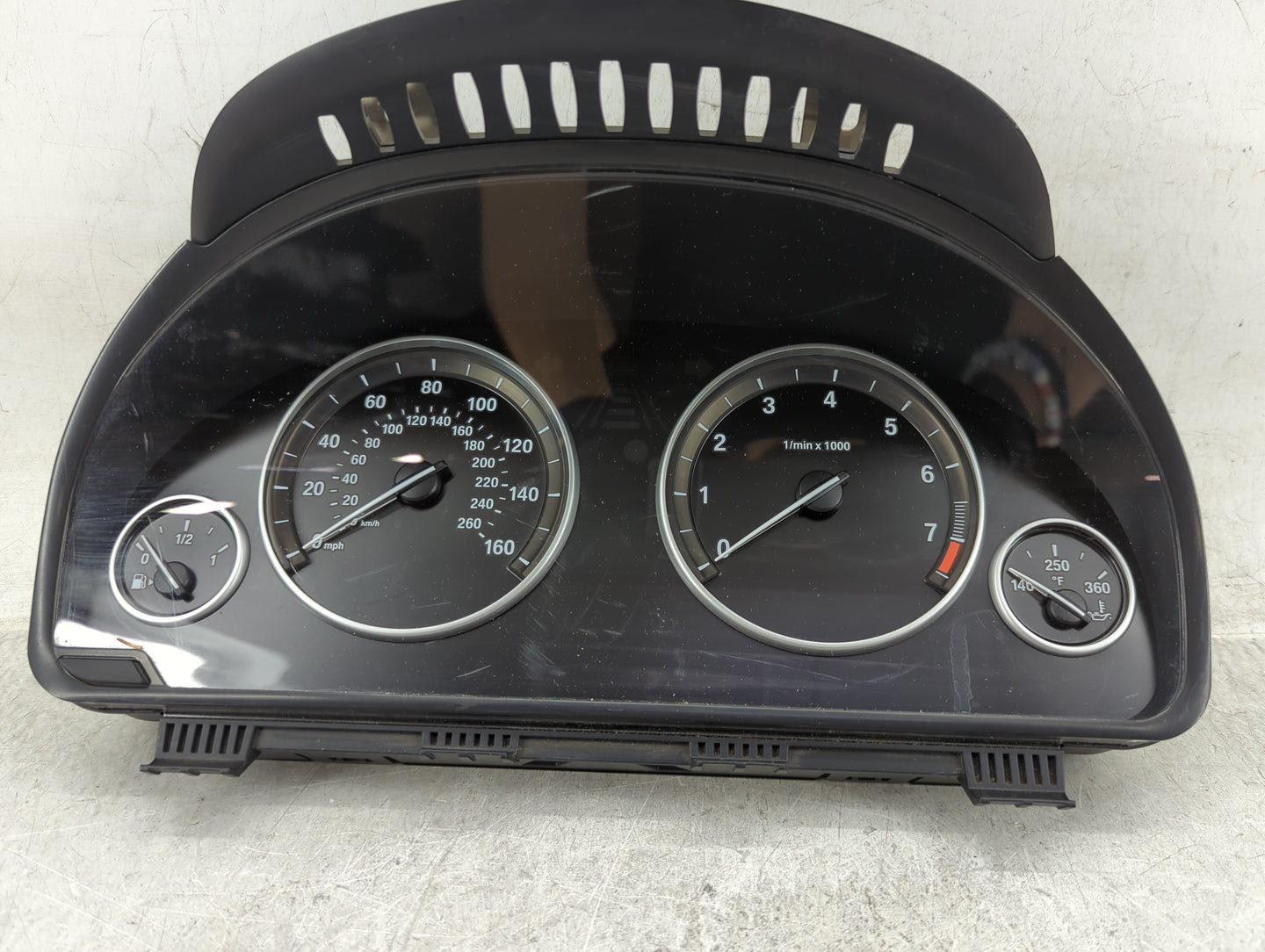 2012-2013 Bmw 528i Instrument Cluster Speedometer Gauges Miles: Fits Fits 2011 2012 2013 OEM Used Auto Parts - Oemusedautopa