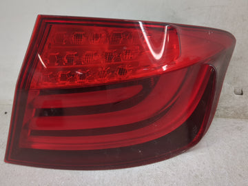 2011-2013 Bmw 528i Tail Light Assembly Passenger Right OEM P/N:173462-02 Fits Fits 2011 2012 2013 OEM Used Auto Parts - Oemu