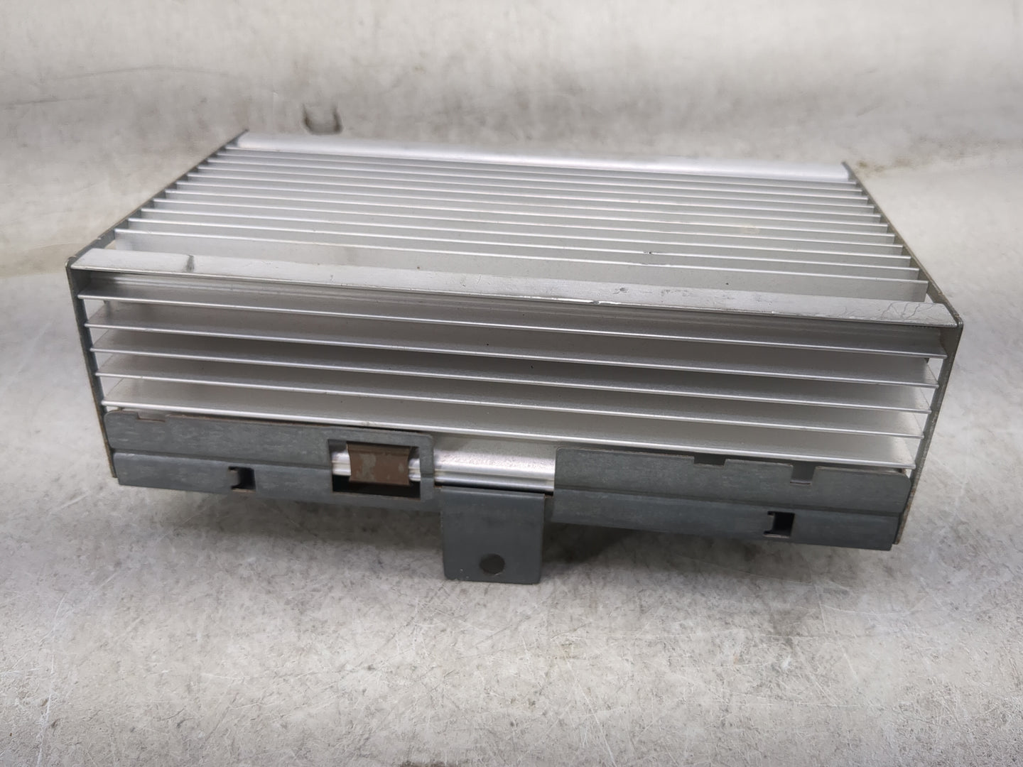 2011-2013 Bmw 528i Radio Speaker Amplifier 1456115 - Oemusedautoparts1.com