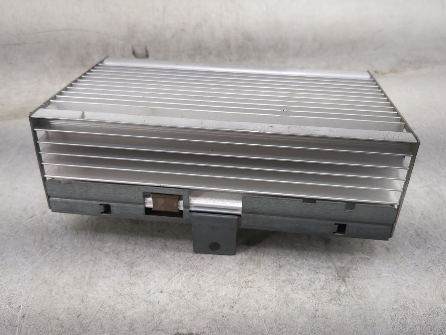 2011-2013 Bmw 528i Radio Speaker Amplifier 1456115 - Oemusedautoparts1.com