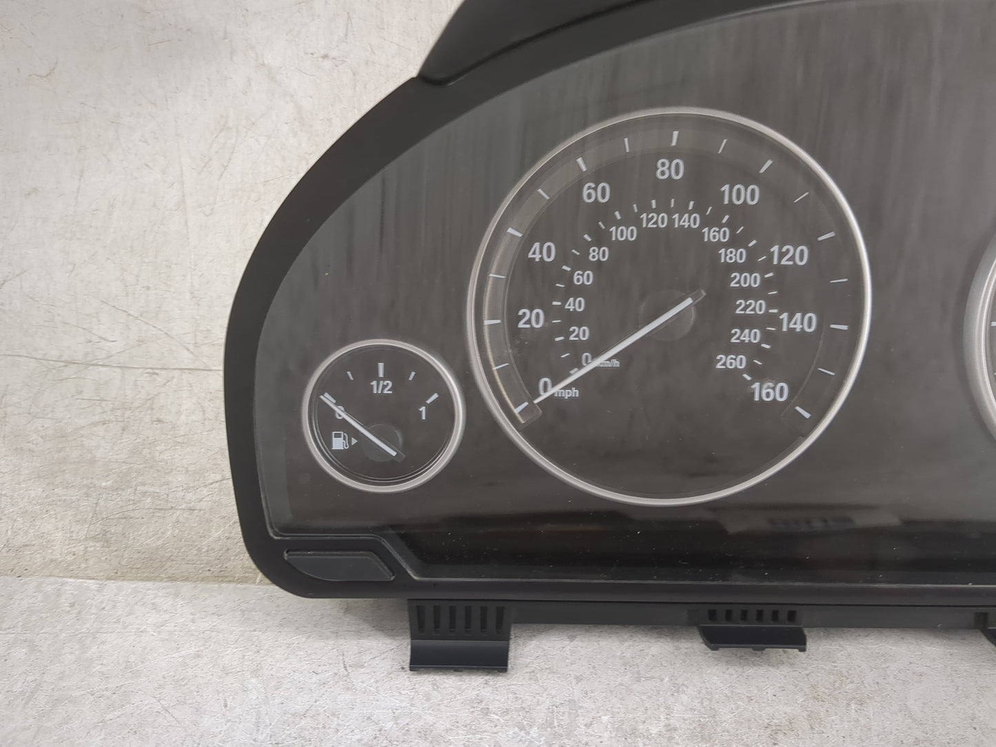 2012-2013 Bmw 528i Instrument Cluster Speedometer Gauges Miles: Fits Fits 2011 2012 2013 OEM Used Auto Parts - Oemusedautopa
