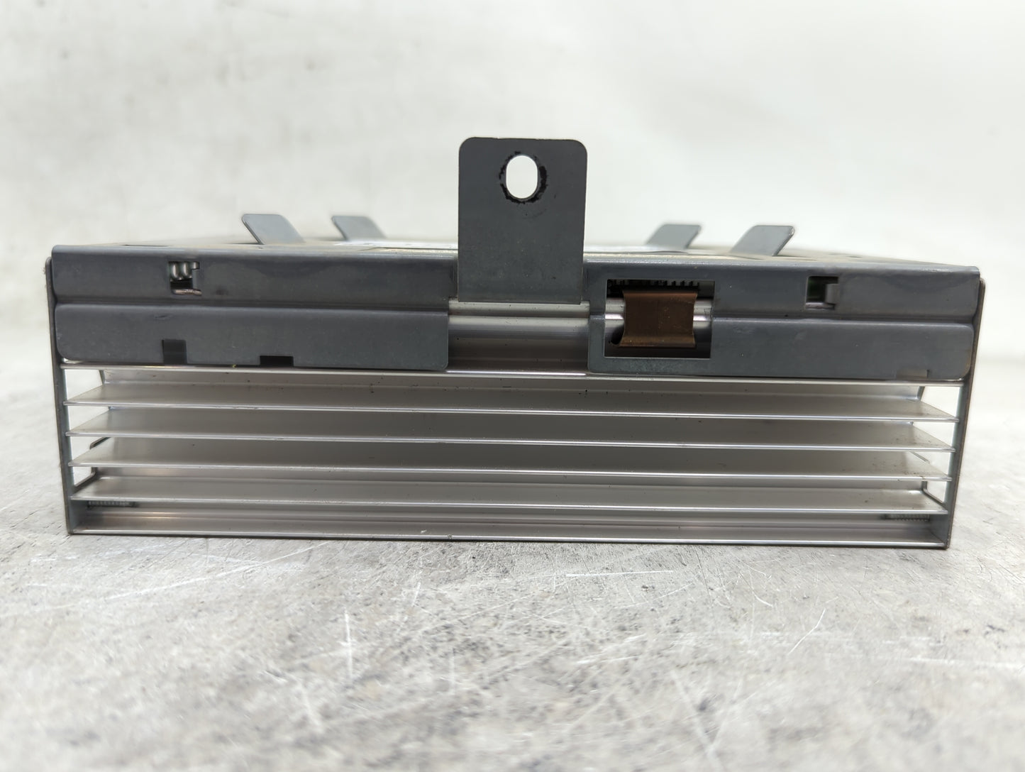 2011-2013 Bmw 528i Radio Speaker Amplifier 9266355|b093|2285606|c2591244 - Oemusedautoparts1.com