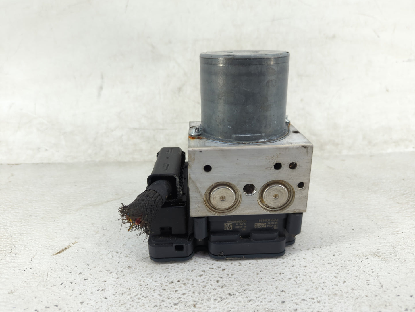2012-2016 Bmw 528i ABS Pump Control Module Replacement P/N:34516858955-01 269521 Fits Fits 2012 2013 2014 2015 2016 2017 201