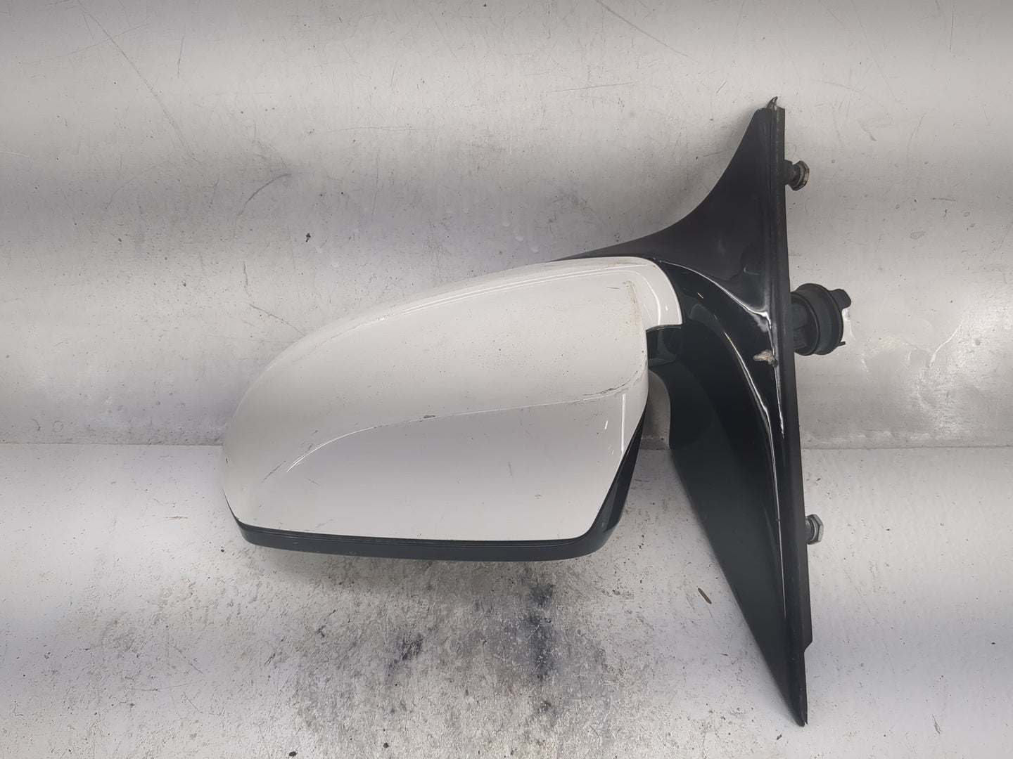 2012-2013 Bmw 528i Driver Side View Mirror - Left Door Mirror OEM Used - Oemusedautoparts1.com