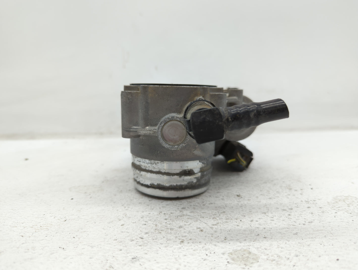2012-2016 Bmw 528i Throttle Body P/N:A2C53355204 1354 7588625 Fits Fits 2012 2013 2014 2015 2016 2017 2018 OEM Used Auto Par