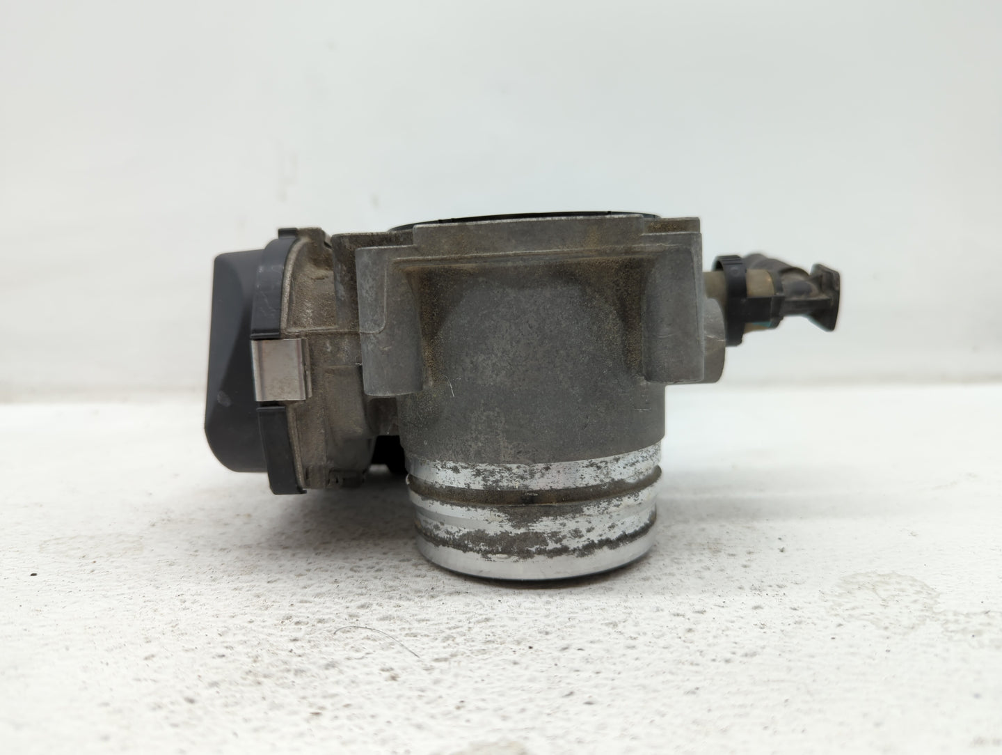 2012-2016 Bmw 528i Throttle Body P/N:A2C53355204 1354 7588625 Fits Fits 2012 2013 2014 2015 2016 2017 2018 OEM Used Auto Par