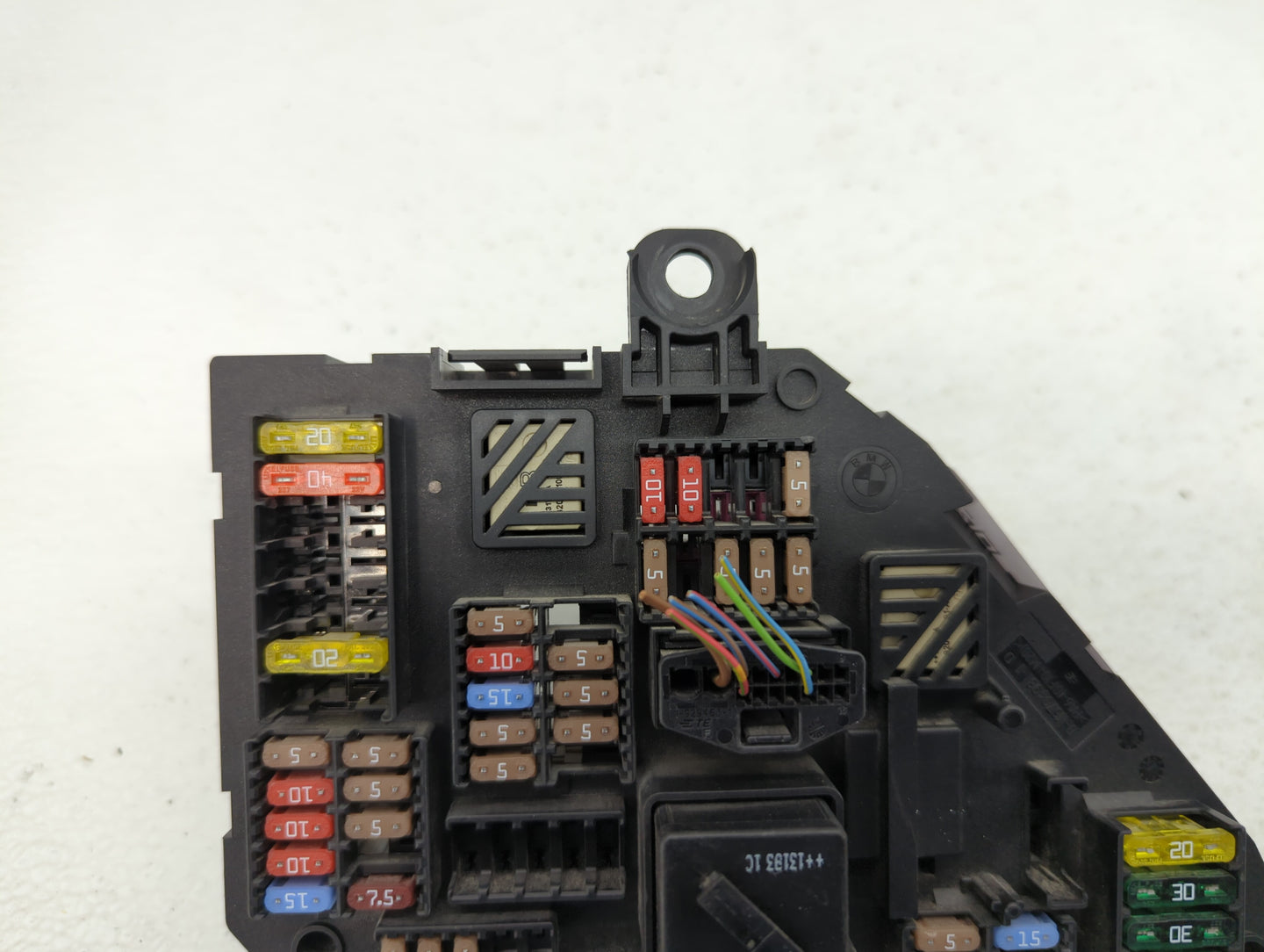 2013-2016 Bmw 528i Fusebox Fuse Box Panel Relay Module P/N:1670498-1 Fits Fits 2012 2013 2014 2015 2016 2017 2018 OEM Used A
