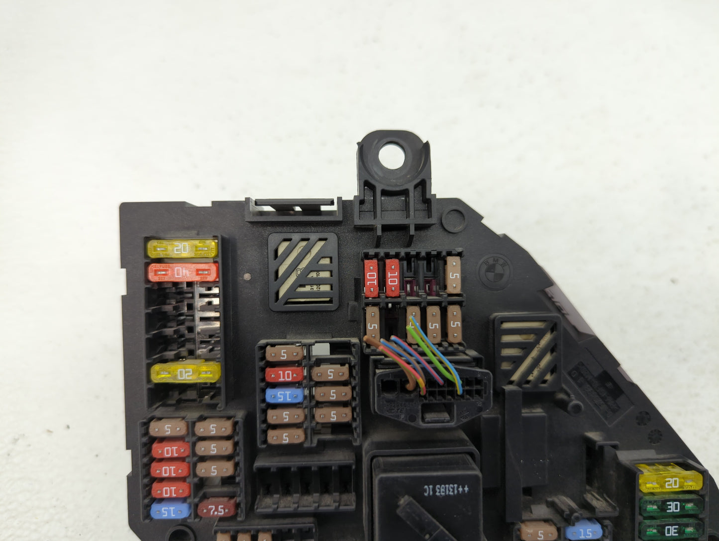 2013-2016 Bmw 528i Fusebox Fuse Box Panel Relay Module P/N:1670498-1 Fits Fits 2012 2013 2014 2015 2016 2017 2018 OEM Used A