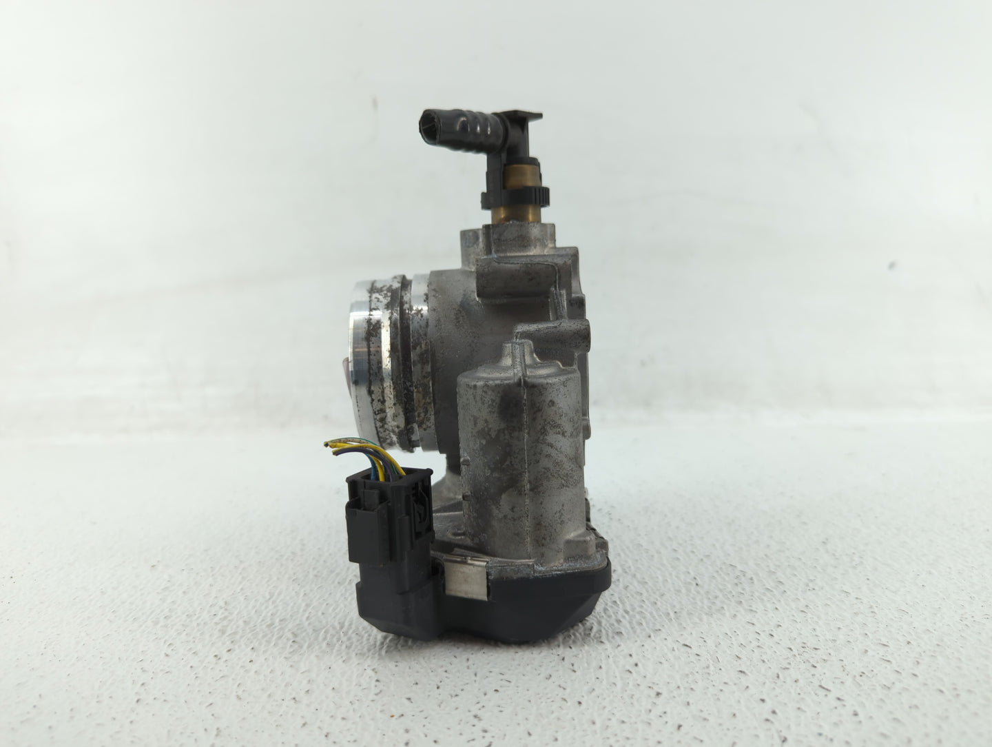 2012-2016 Bmw 528i Throttle Body P/N:1354 7588625-02 1354 7588625-03, 1354 7588625 Fits Fits 2012 2013 2014 2015 2016 2017 2