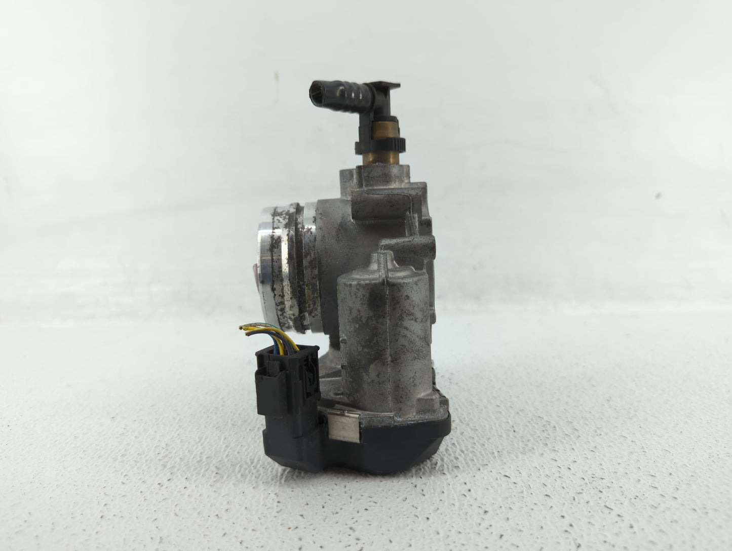 2012-2016 Bmw 528i Throttle Body P/N:1354 7588625-02 1354 7588625-03, 1354 7588625 Fits Fits 2012 2013 2014 2015 2016 2017 2